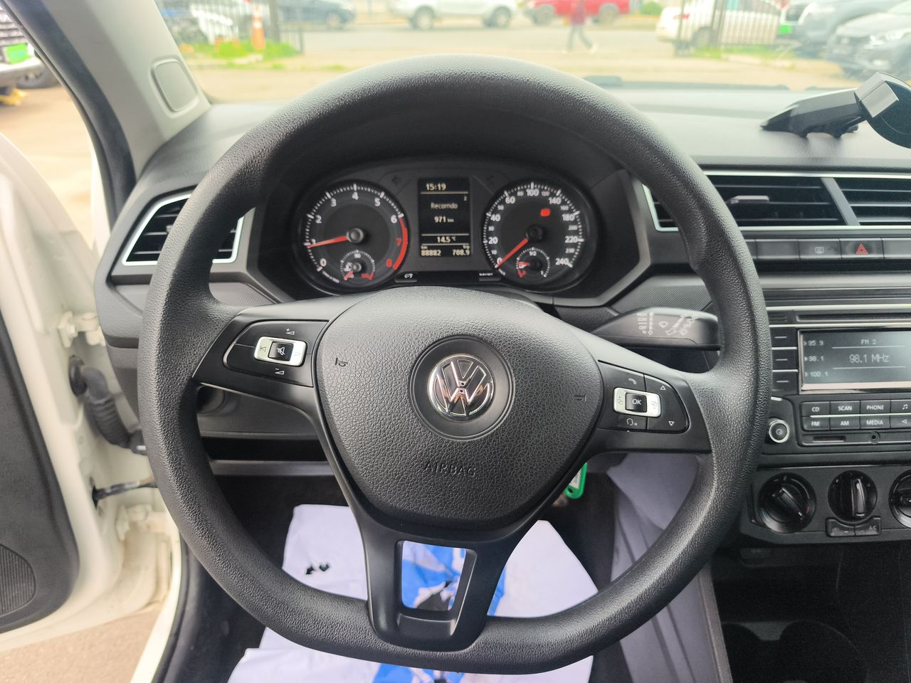 Volkswagen Gol — foto 15 de 24