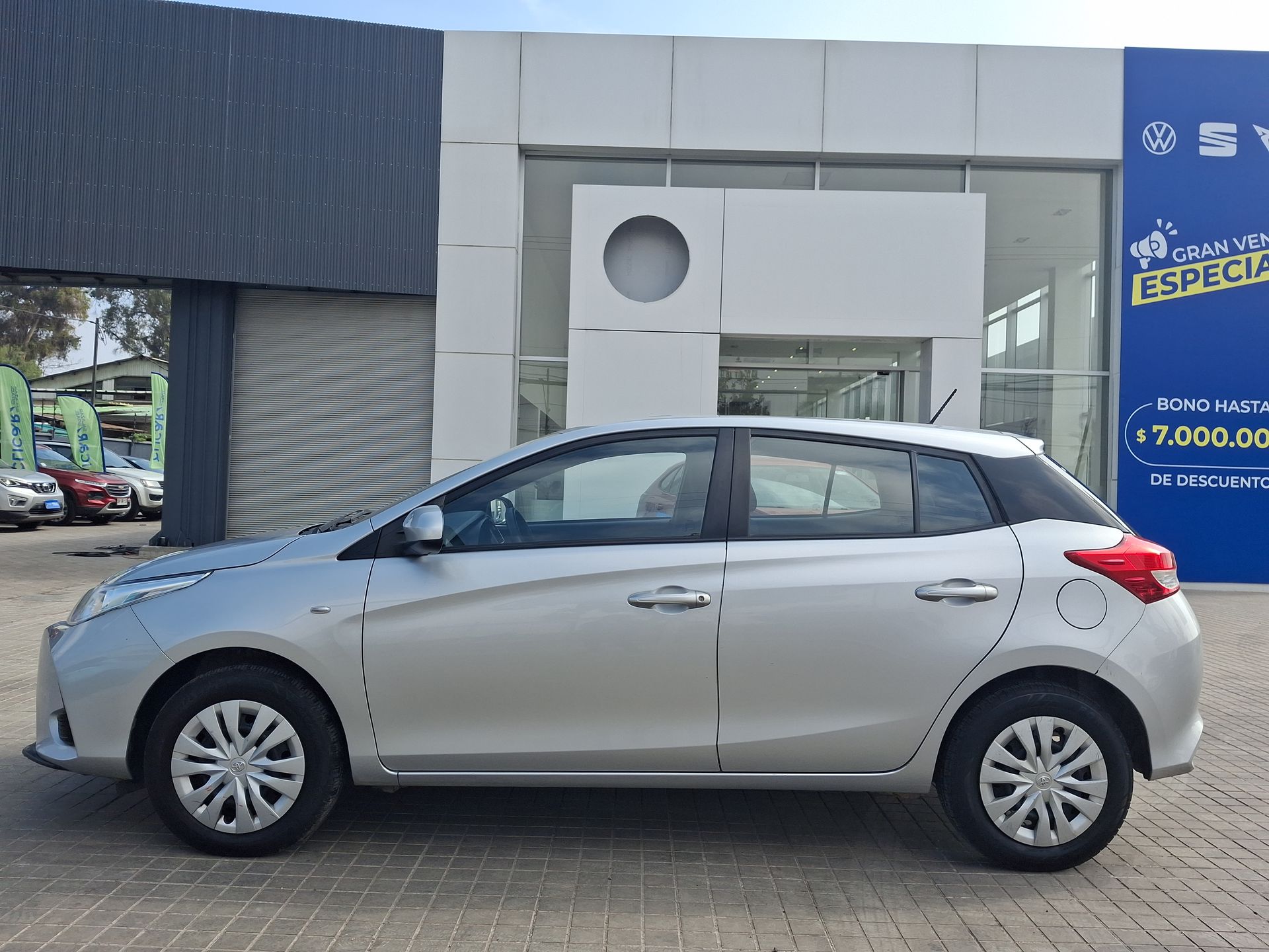 TOYOTA - 4