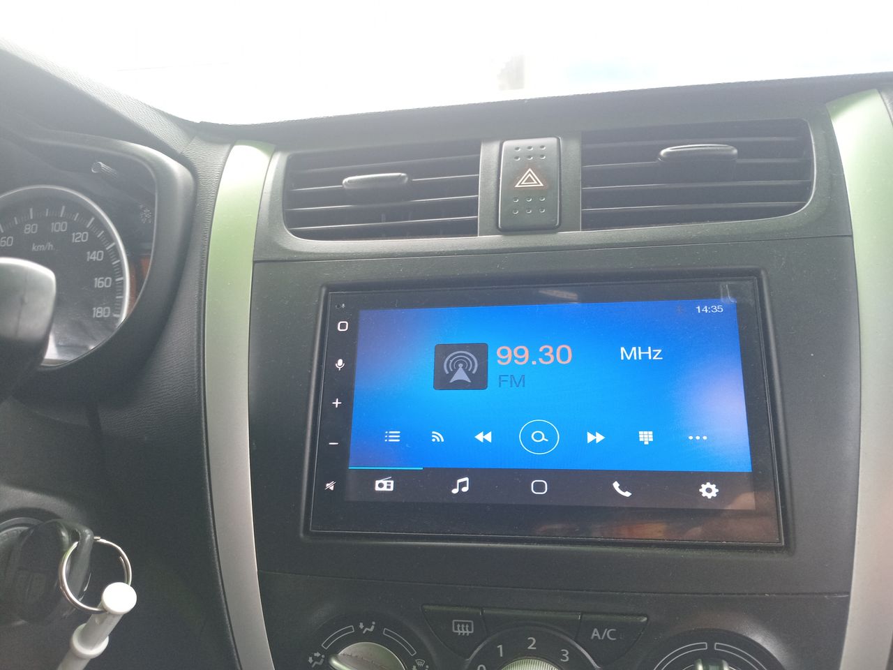 Suzuki Celerio — foto 27 de 33