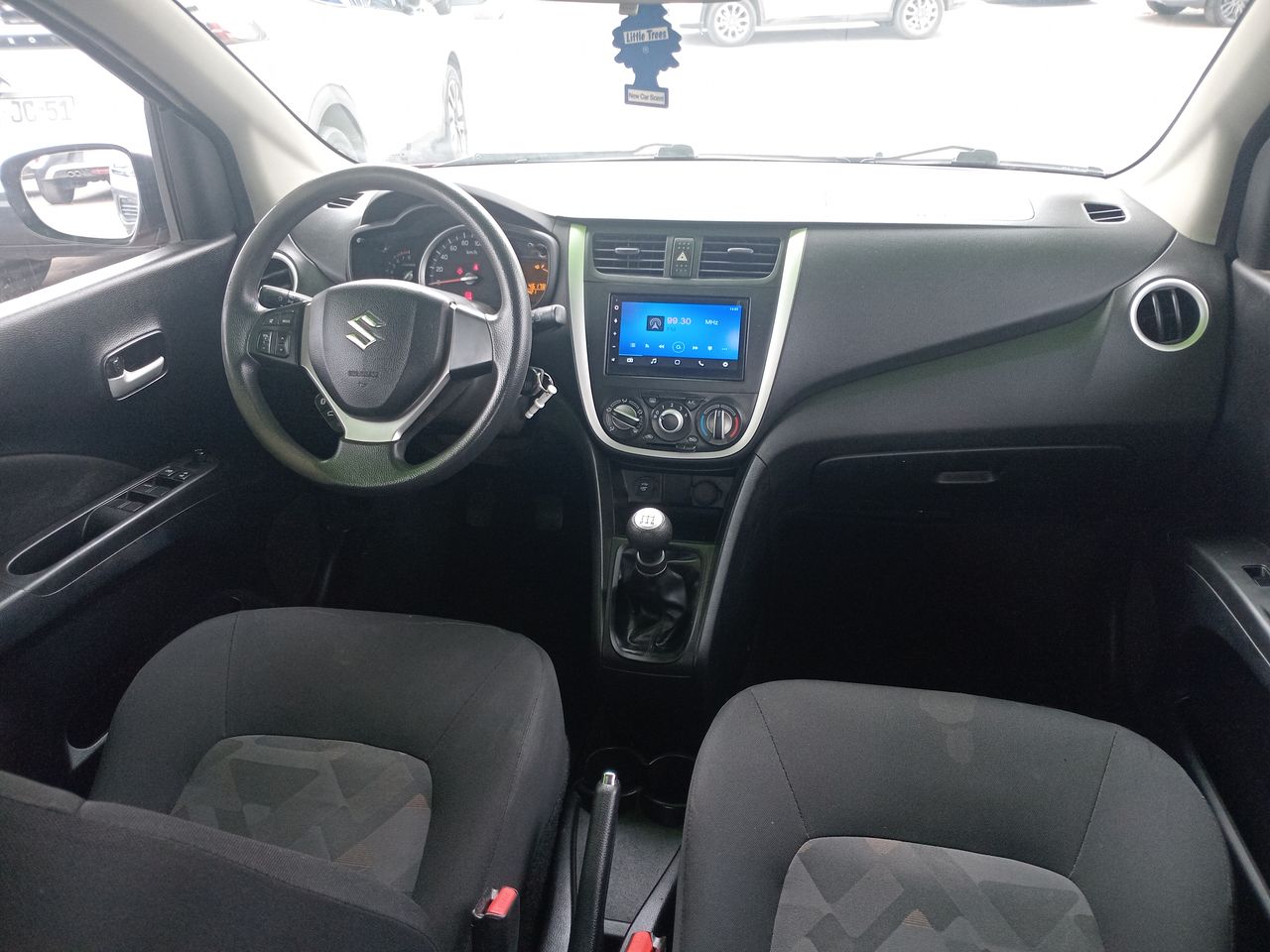Suzuki Celerio — foto 30 de 33