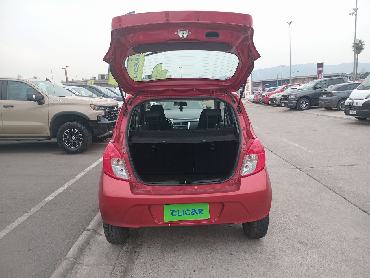 Suzuki Celerio — foto 20 de 33