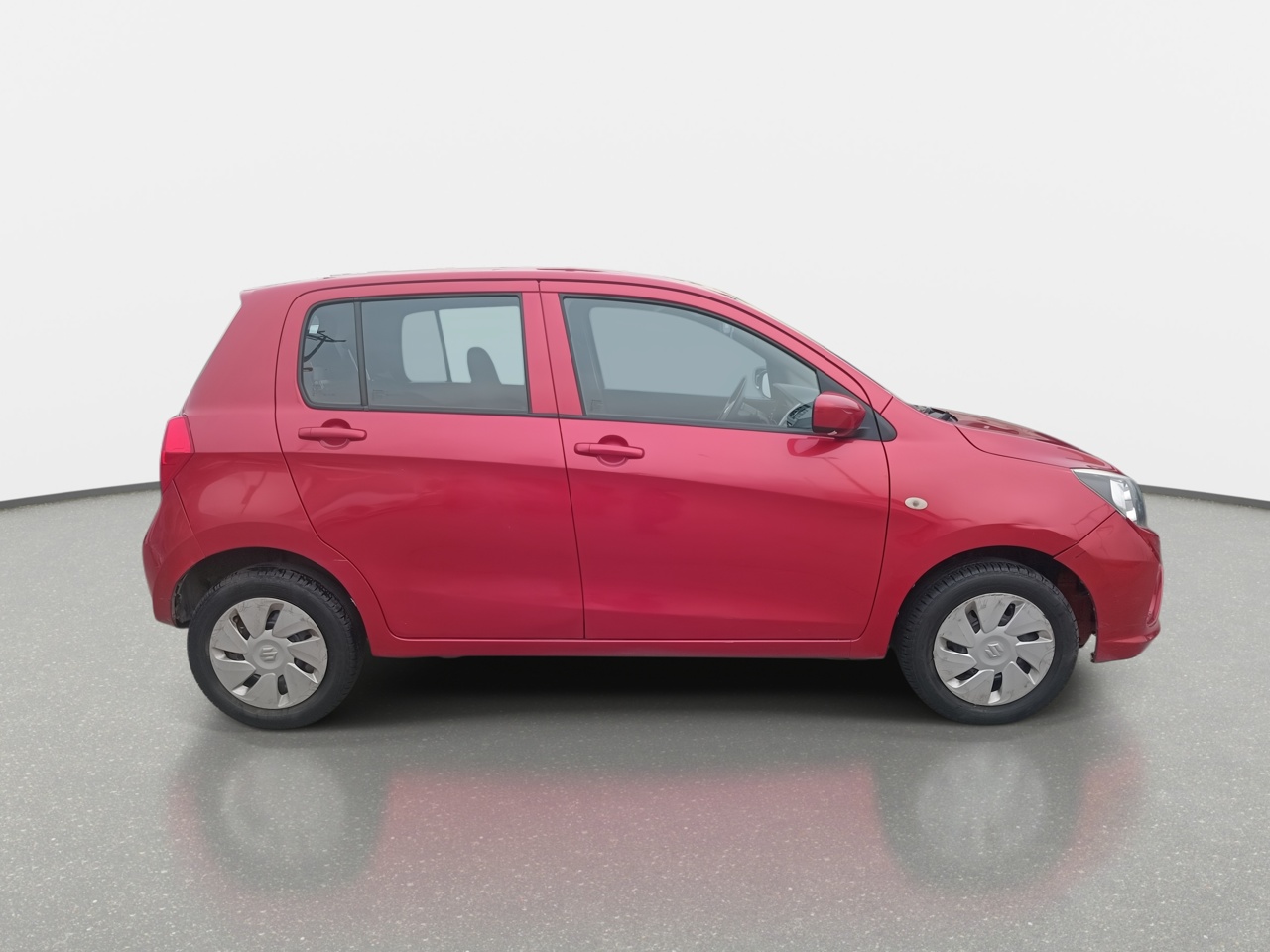 Suzuki Celerio — foto 9 de 33
