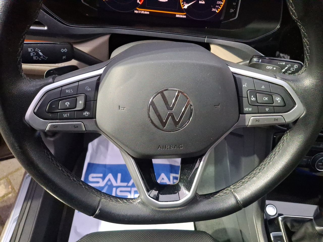 VOLKSWAGEN - 25