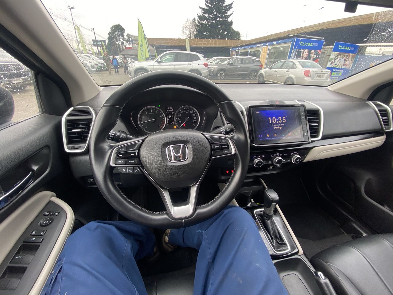 Honda City — foto 25 de 27