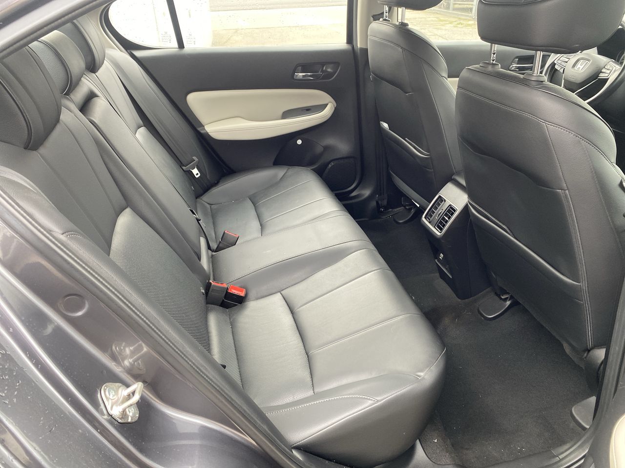 Honda City — foto 27 de 27