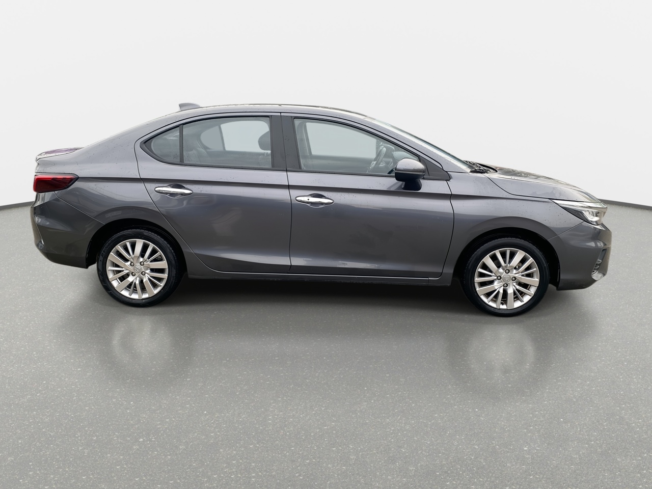 Honda City — foto 9 de 35