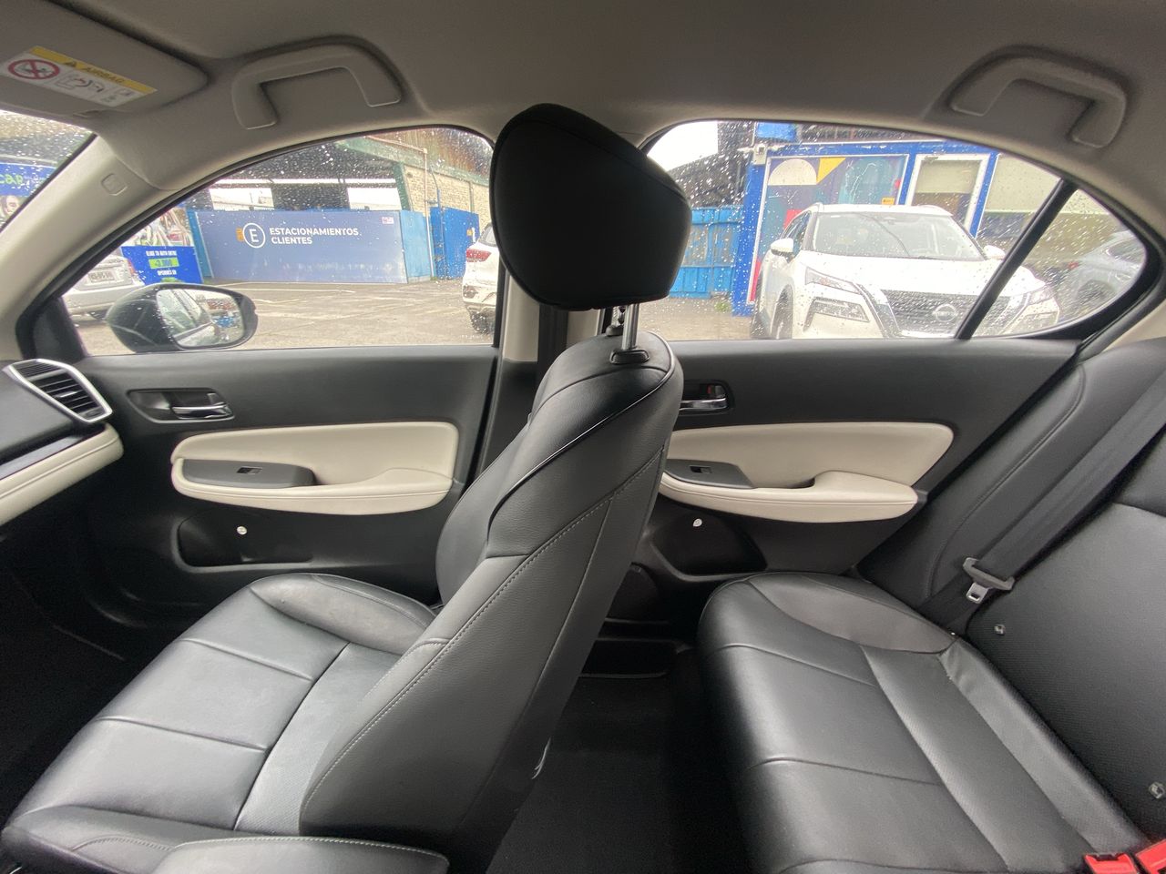 Honda City — foto 4 de 27
