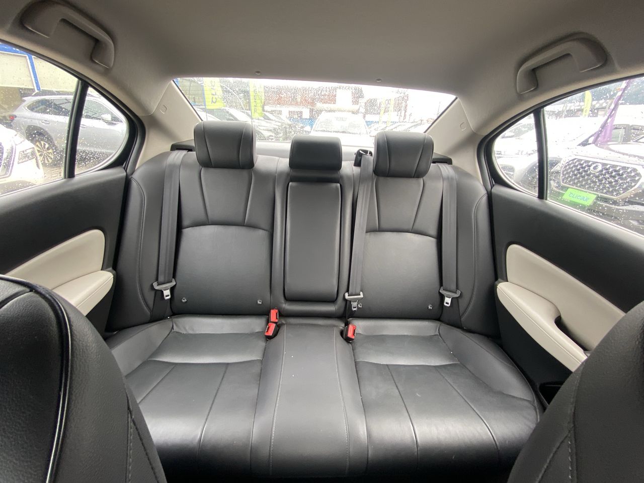 Honda City — foto 6 de 27