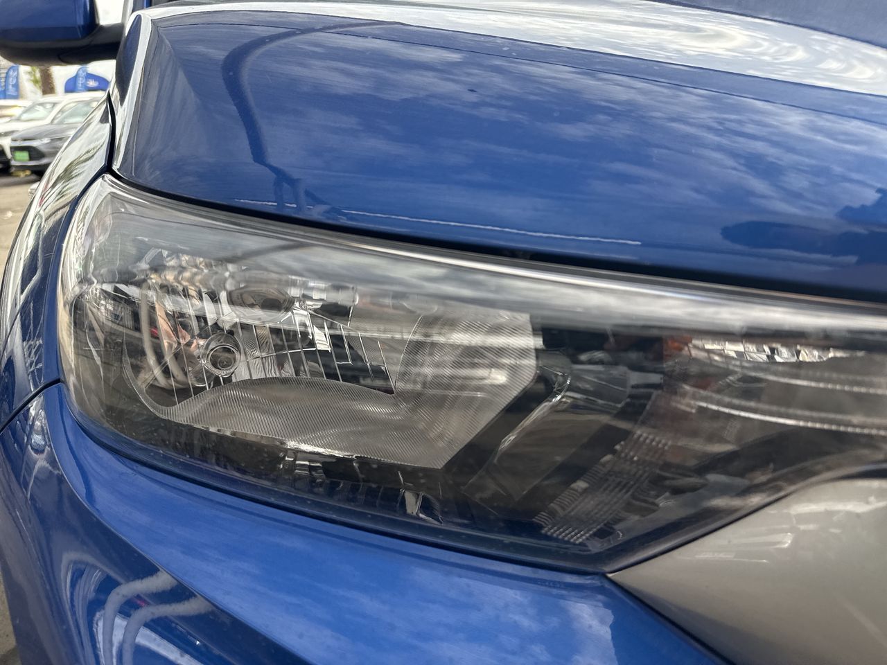 KIA Sonet — foto 11 de 25