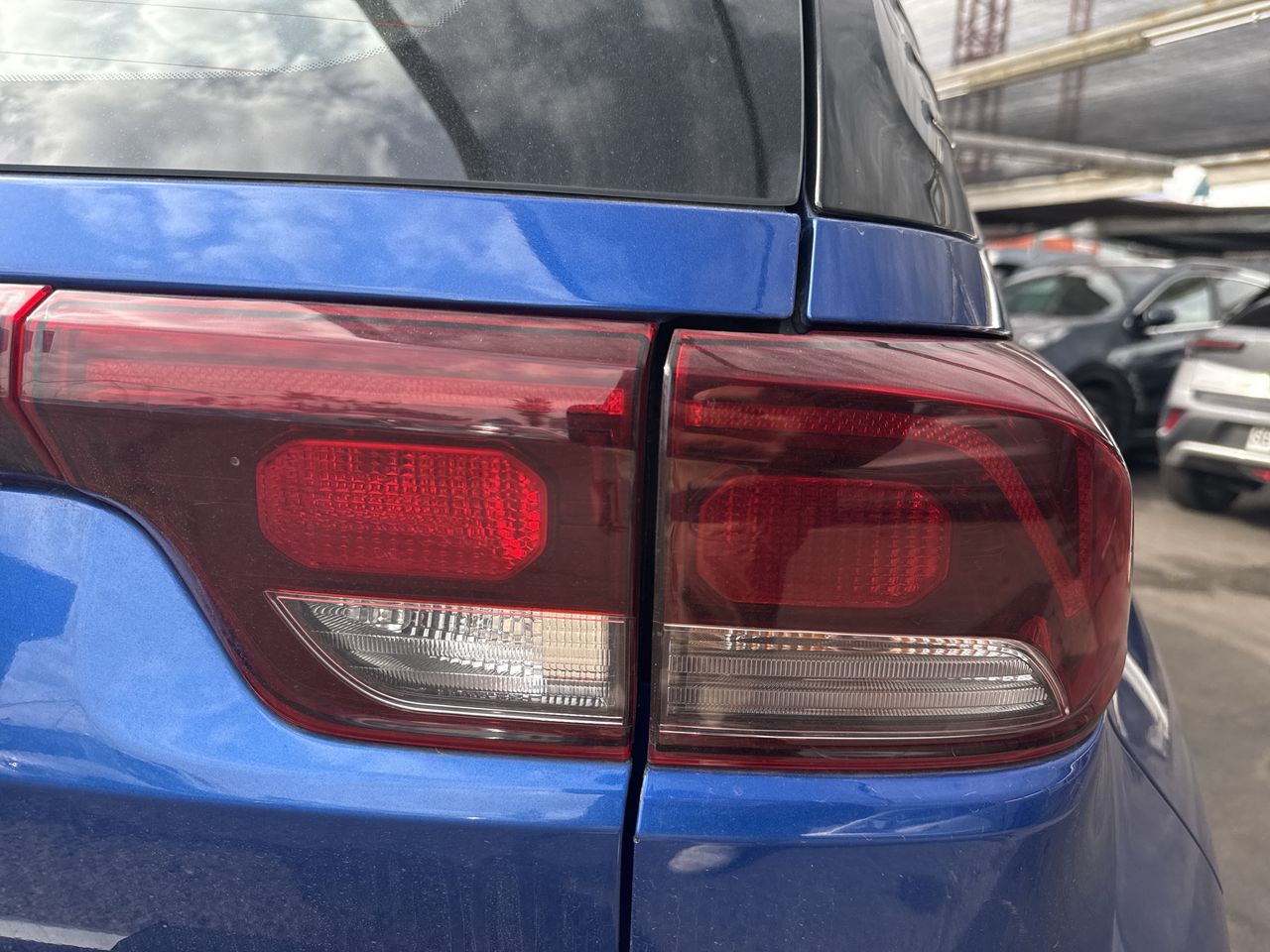 KIA Sonet — foto 12 de 25
