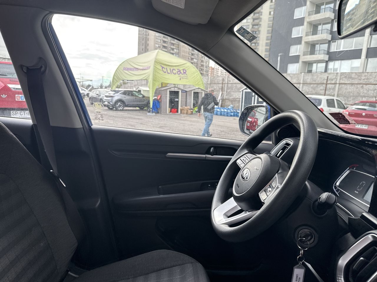 KIA Sonet — foto 9 de 25
