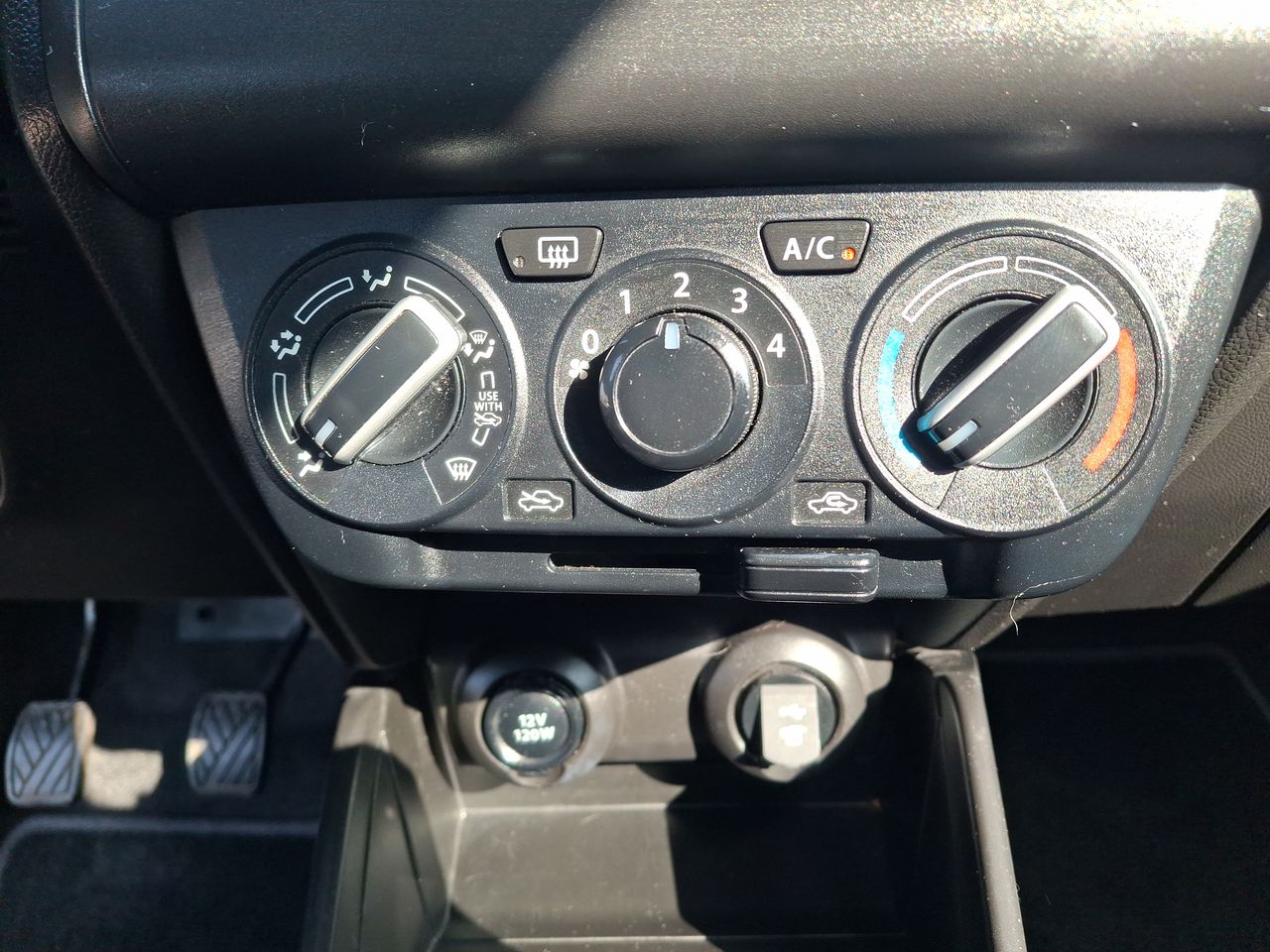 SUZUKI - 20