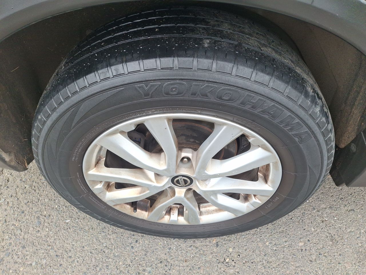 Nissan X-Trail — foto 10 de 26