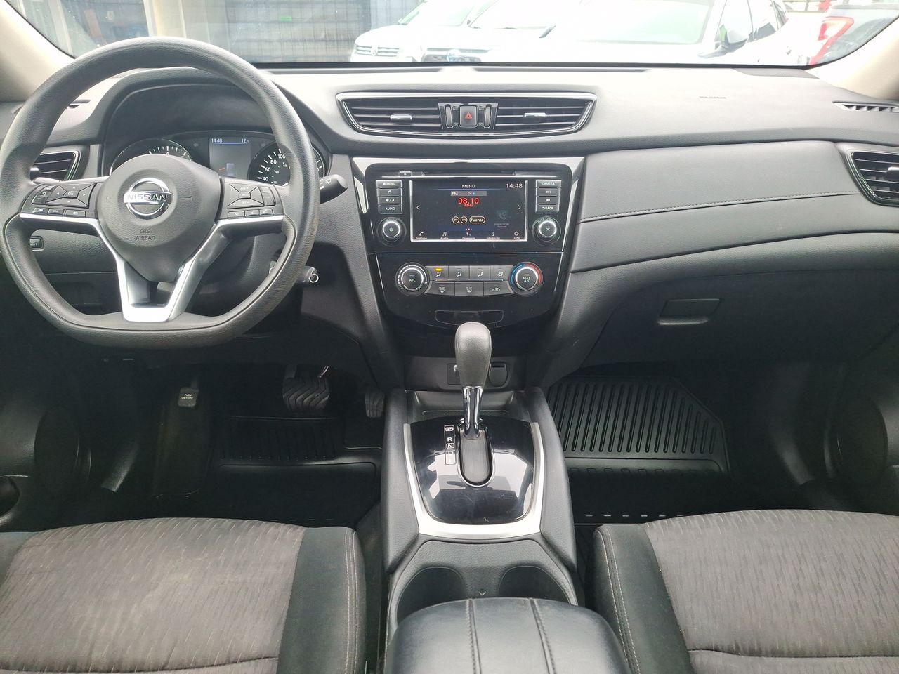 Nissan X-Trail — foto 24 de 26