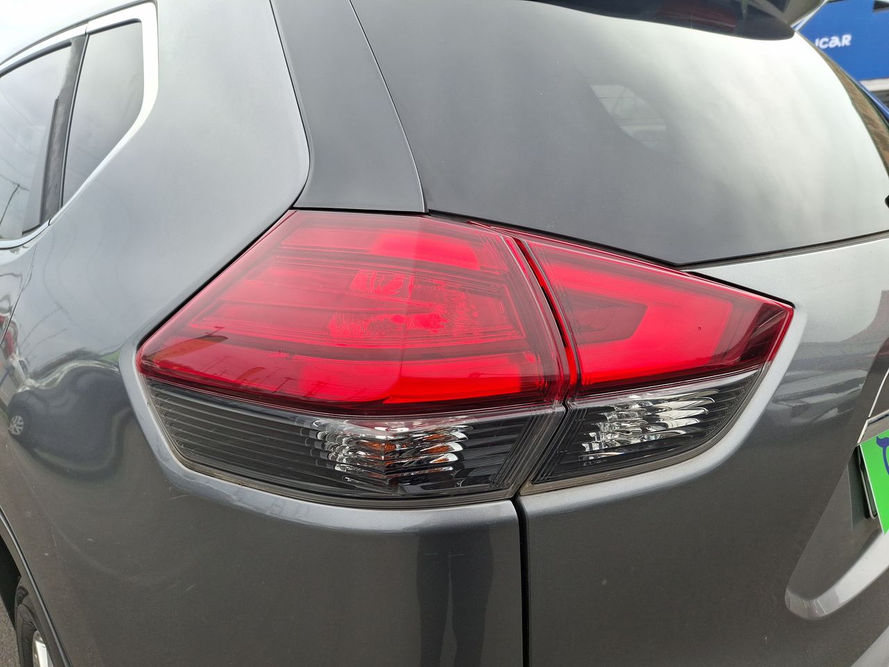 Nissan X-Trail — foto 13 de 26