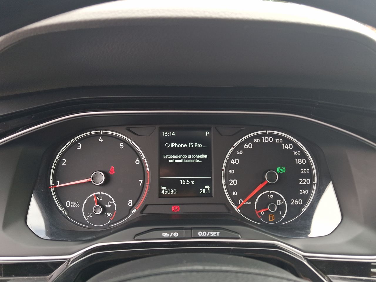VOLKSWAGEN - 28