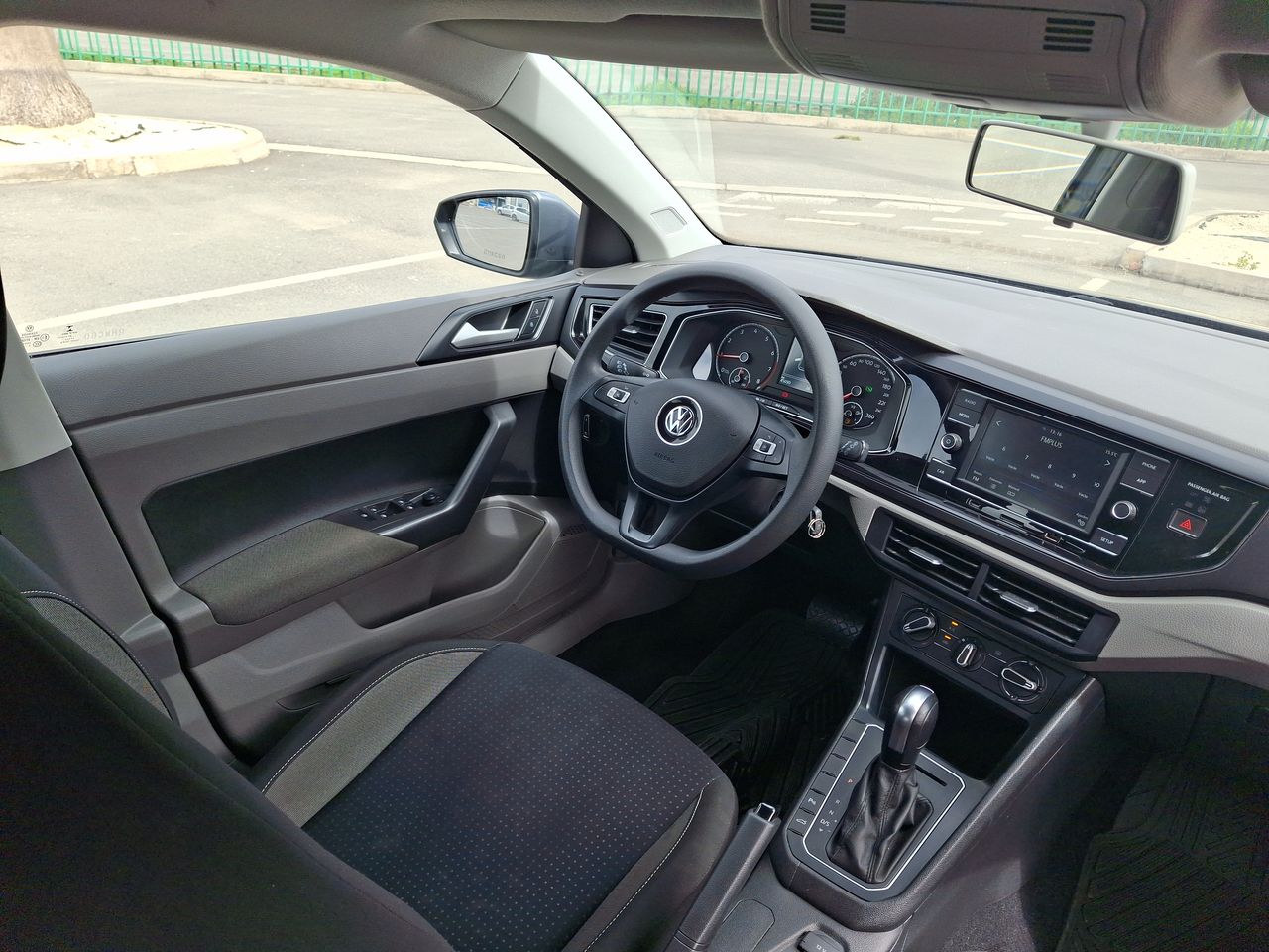 VOLKSWAGEN - 16