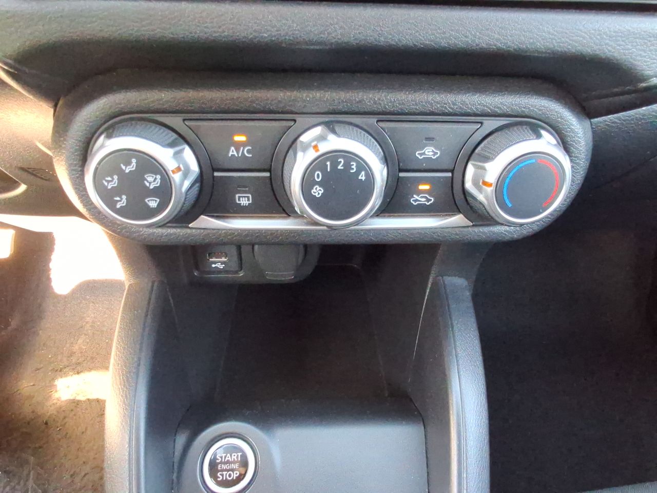NISSAN - 28