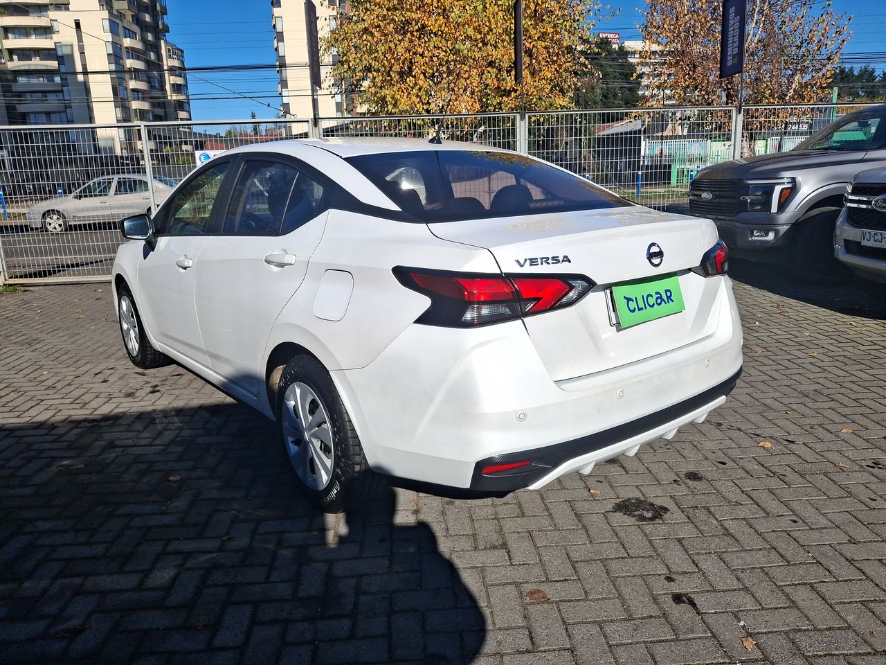 NISSAN - 5