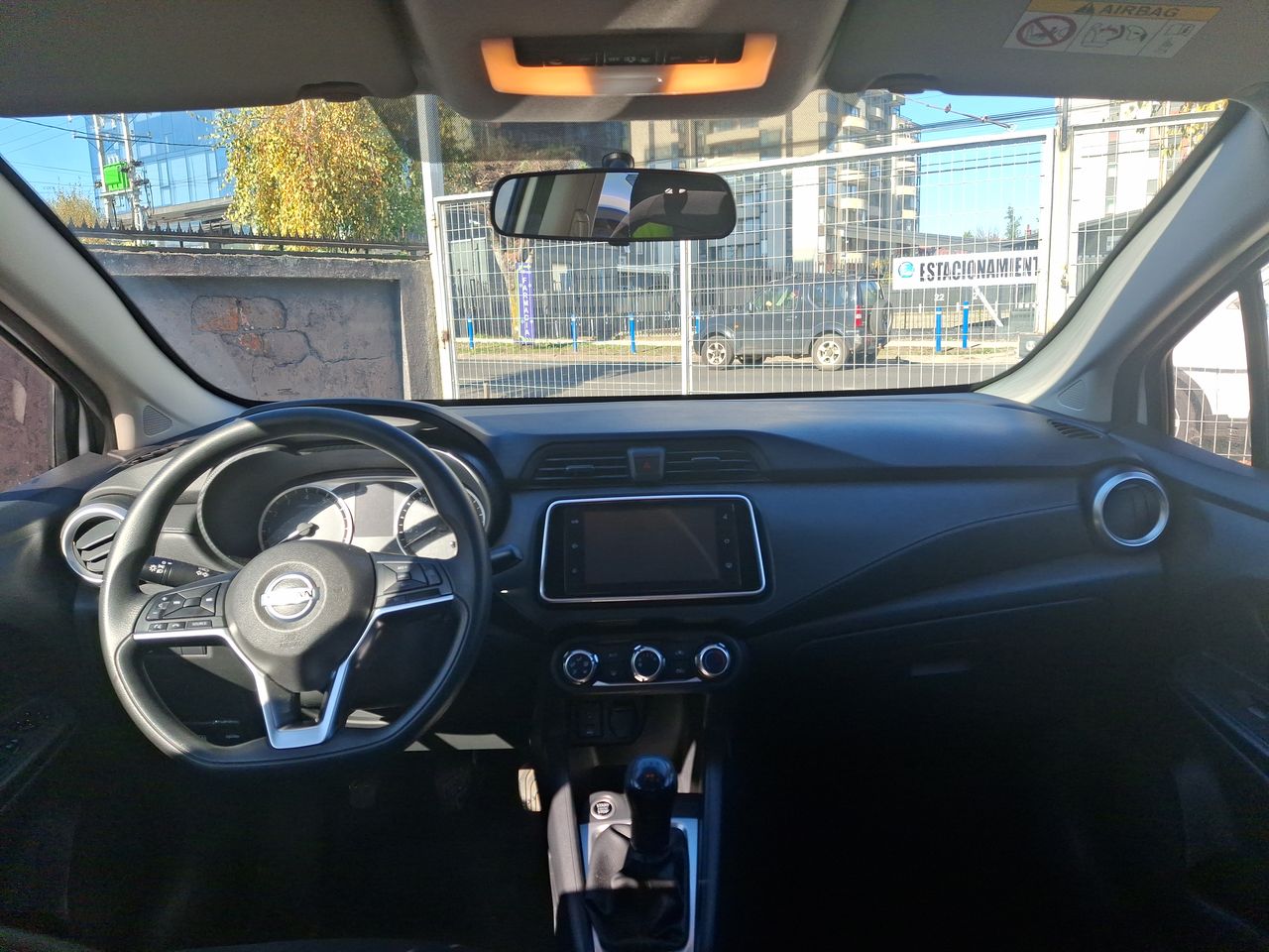 NISSAN - 9