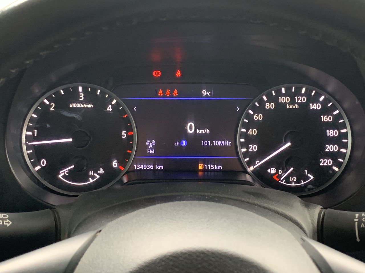 NISSAN - 19
