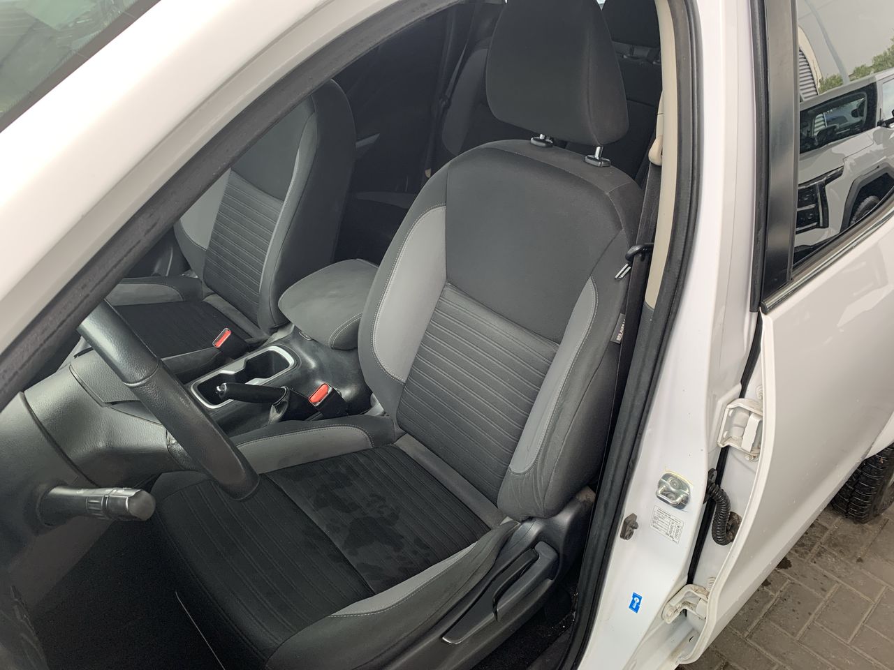 NISSAN - 16