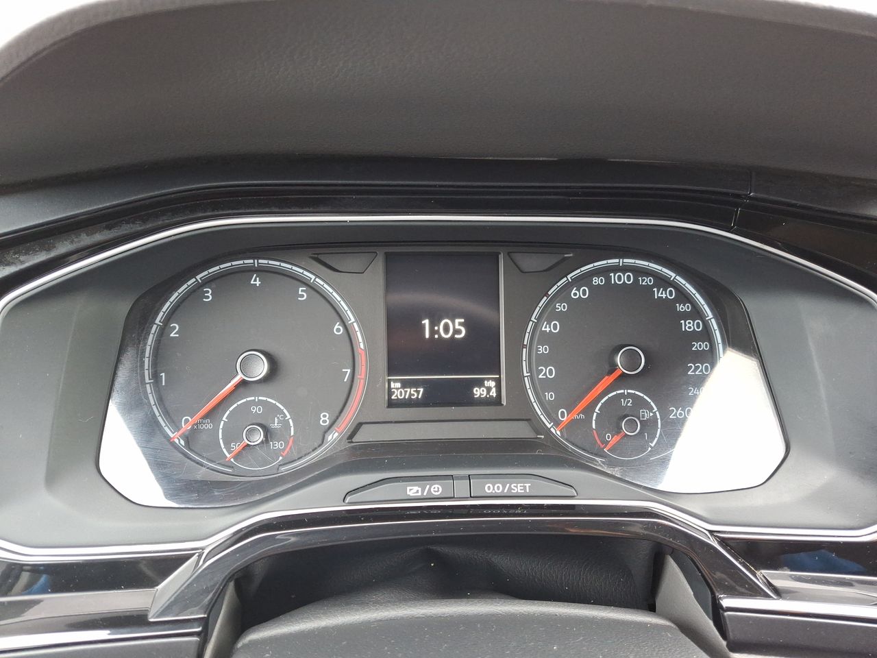 VOLKSWAGEN - 27