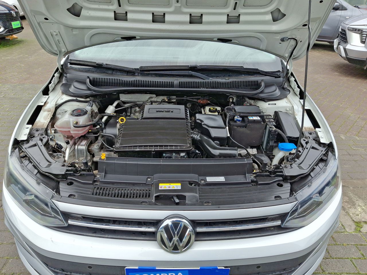 VOLKSWAGEN - 18