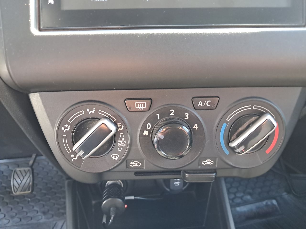 SUZUKI - 28
