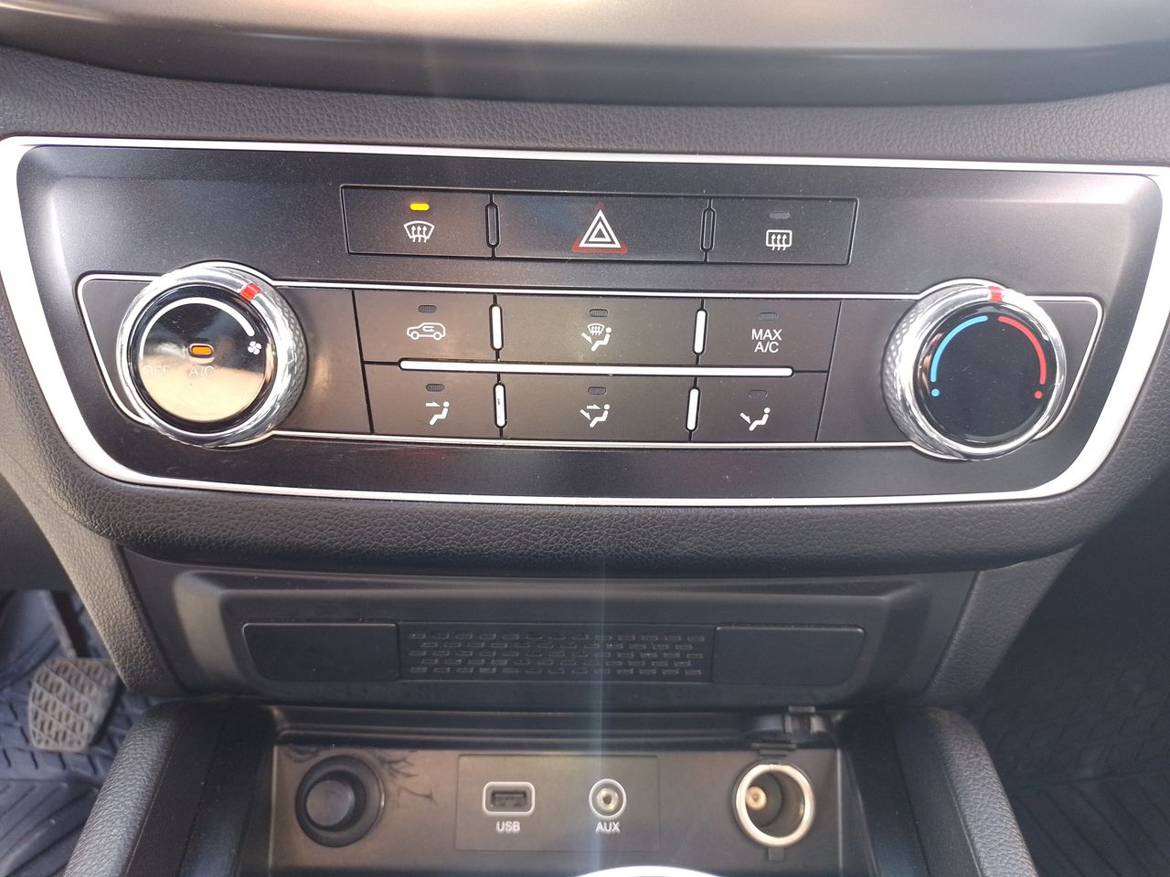 SSANGYONG - 26