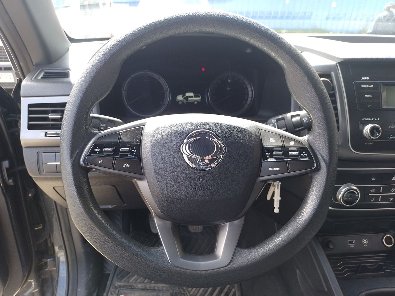 SSANGYONG - 22