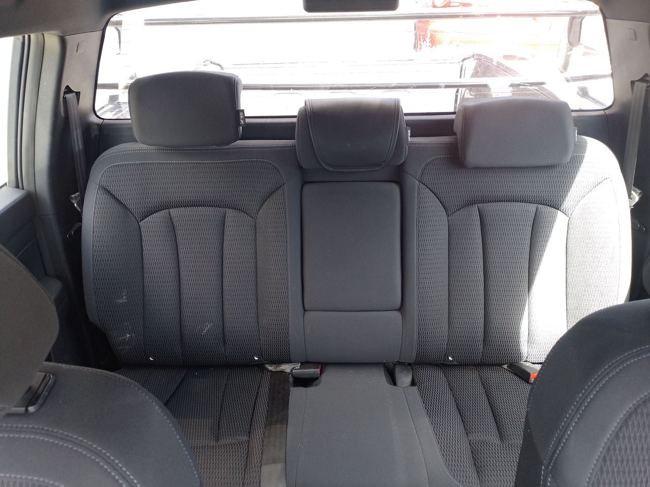 SSANGYONG - 12