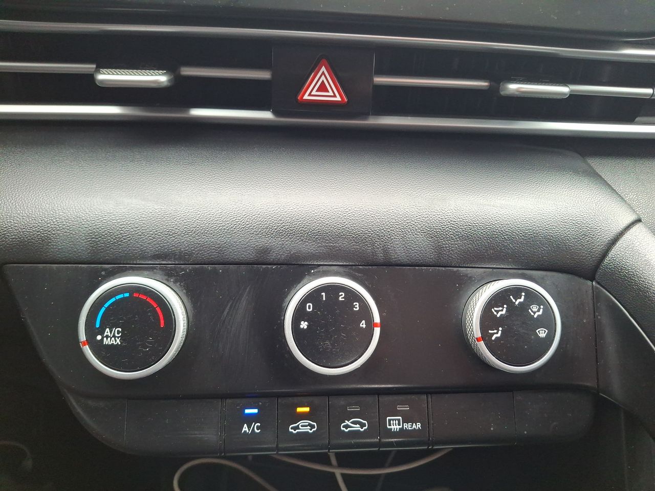 Hyundai Elantra — foto 28 de 30