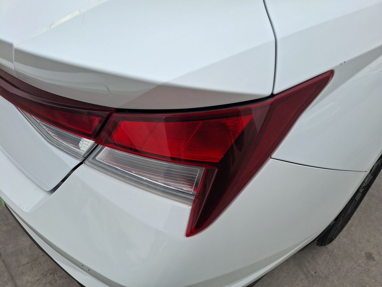 Hyundai Elantra — foto 20 de 30