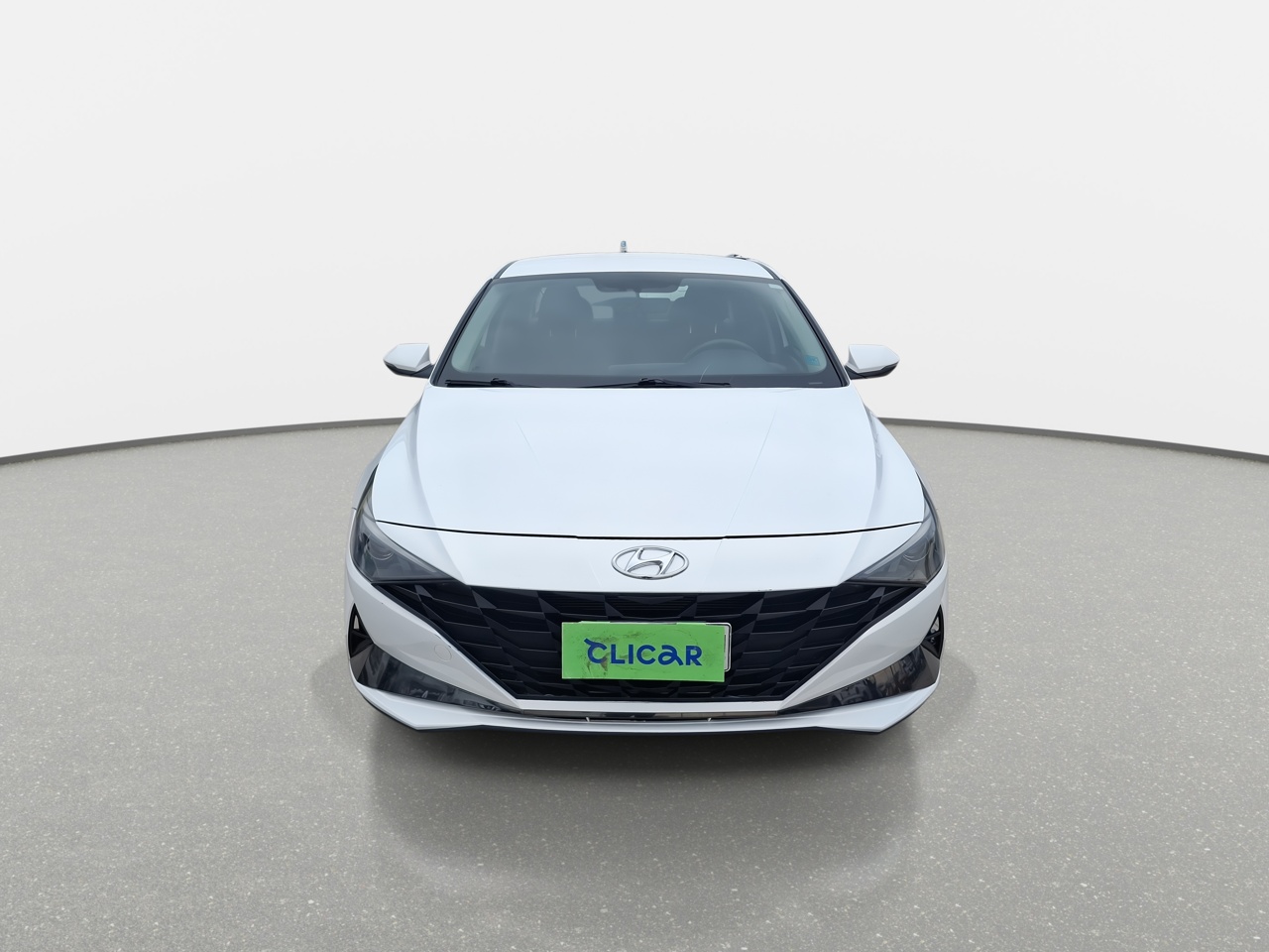 Hyundai Elantra — foto 3 de 30