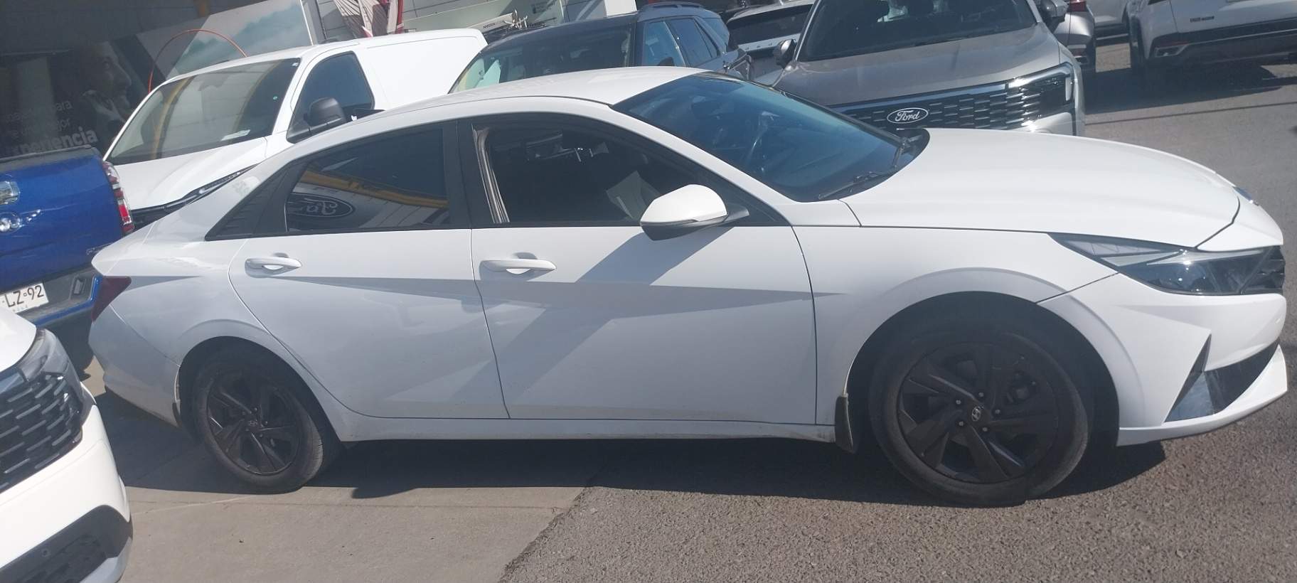 HYUNDAI - 3