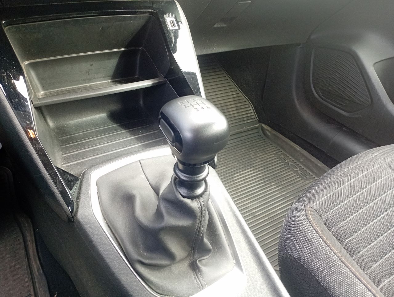 PEUGEOT - 22