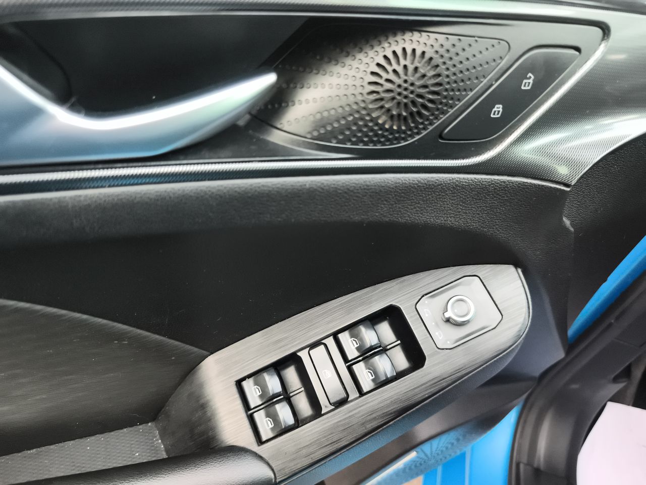 Haval Jolion — foto 12 de 25