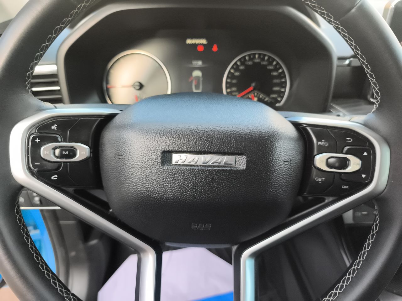 Haval Jolion — foto 16 de 25