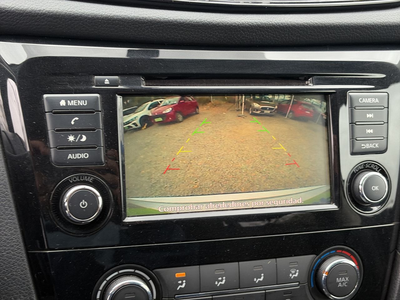 Nissan X-Trail — foto 18 de 20