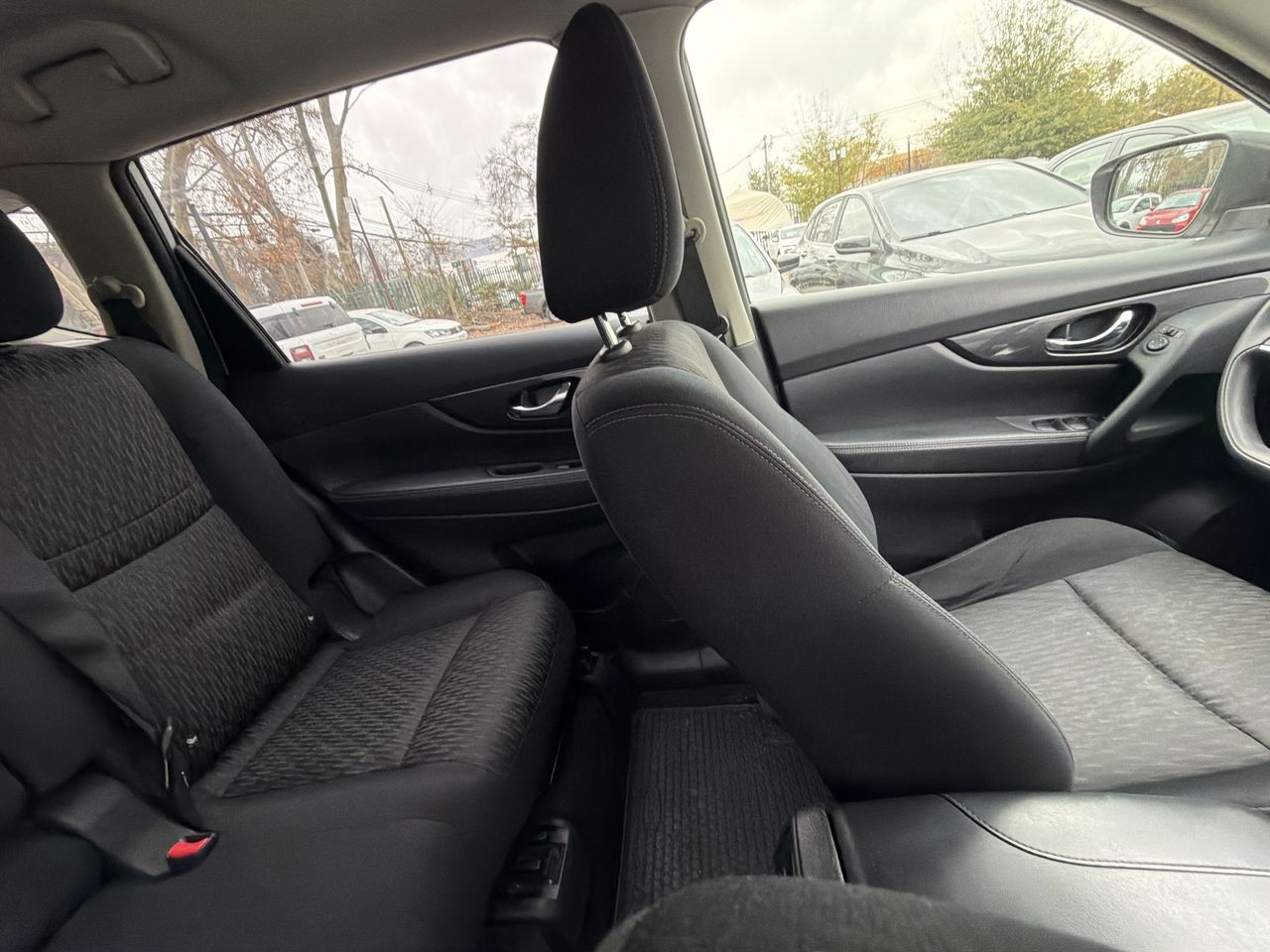 Nissan X-Trail — foto 8 de 20