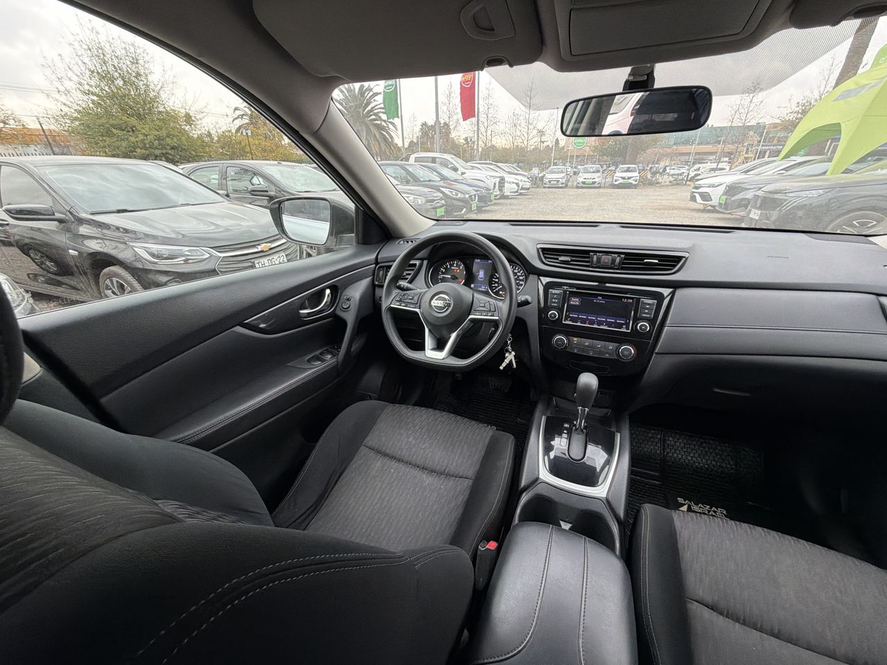 Nissan X-Trail — foto 9 de 20