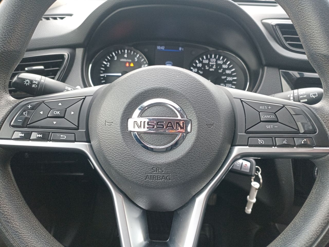 Nissan X-Trail — foto 26 de 35