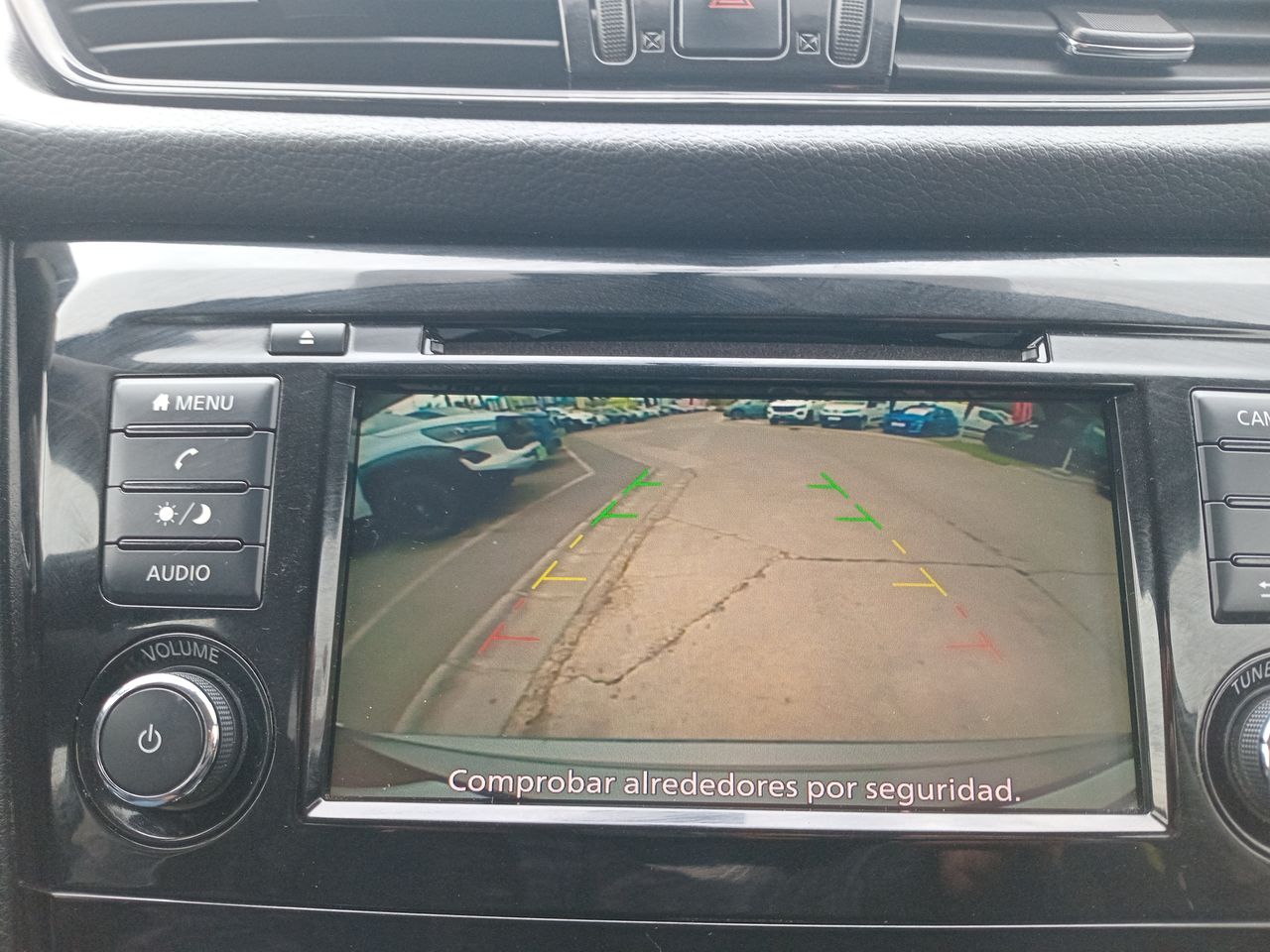 Nissan X-Trail — foto 29 de 35