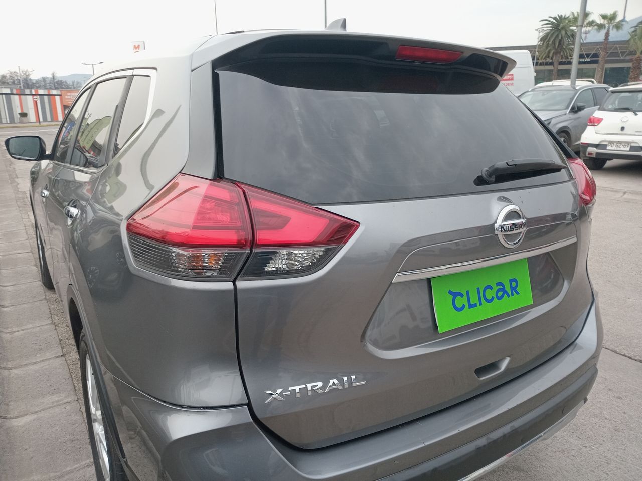 Nissan X-Trail — foto 20 de 35