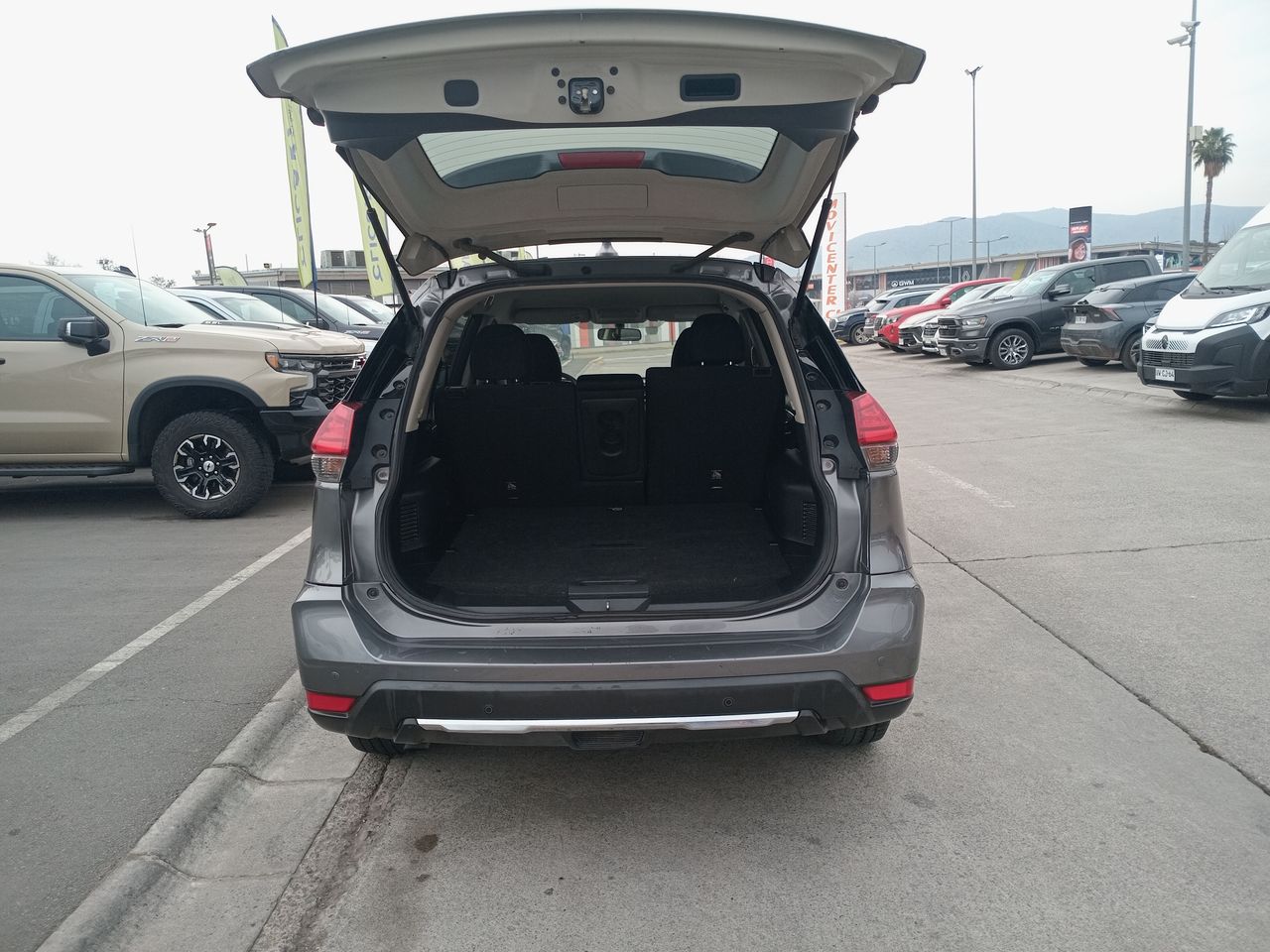 Nissan X-Trail — foto 21 de 35