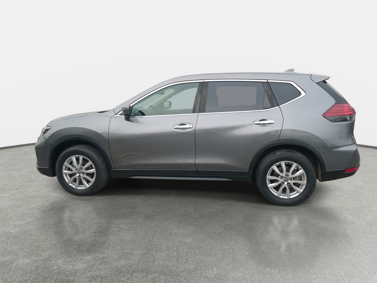 NISSAN - 4