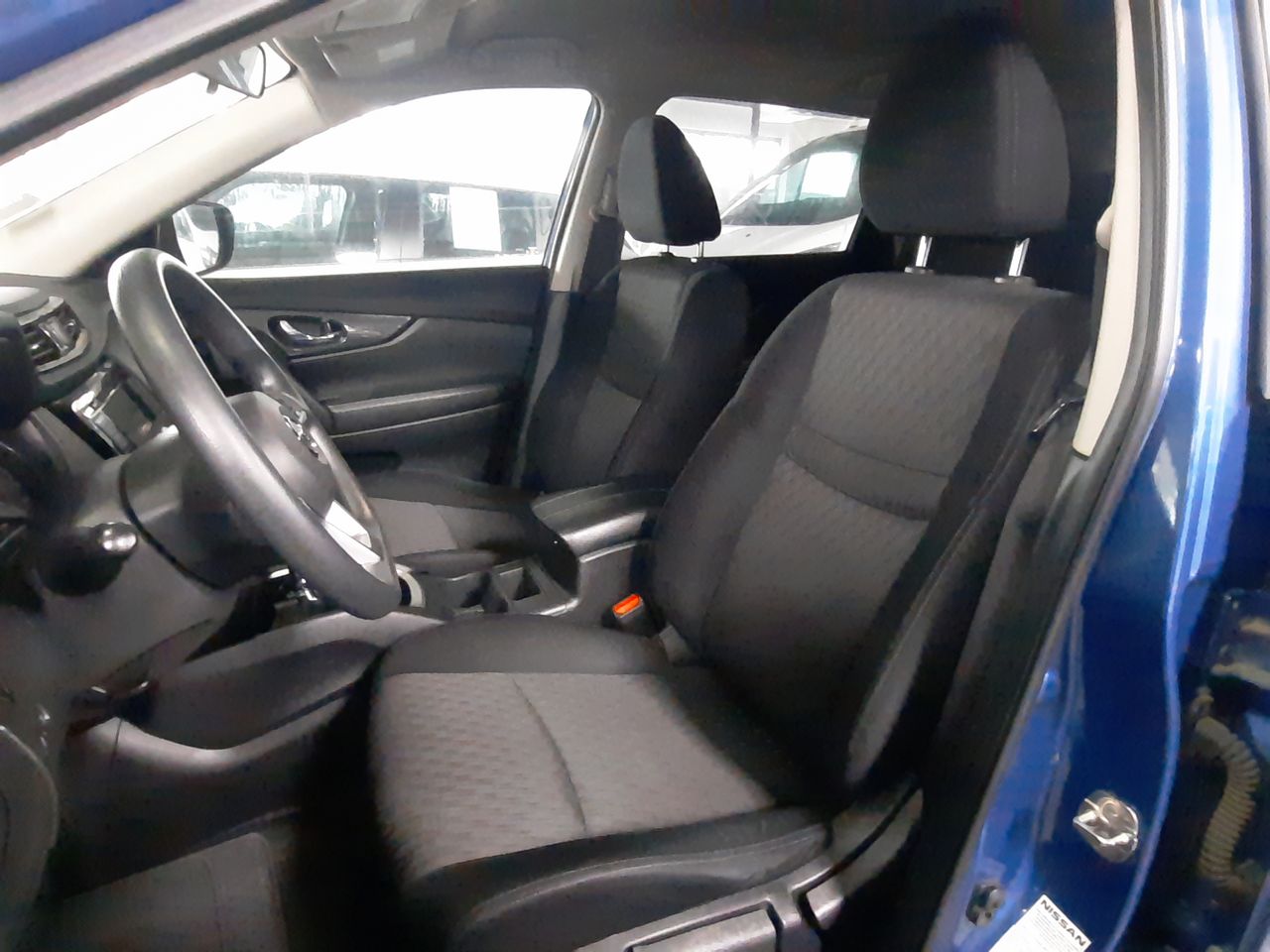 NISSAN - 16