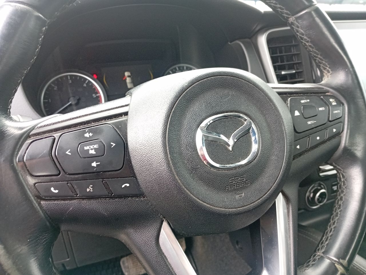 MAZDA - 26