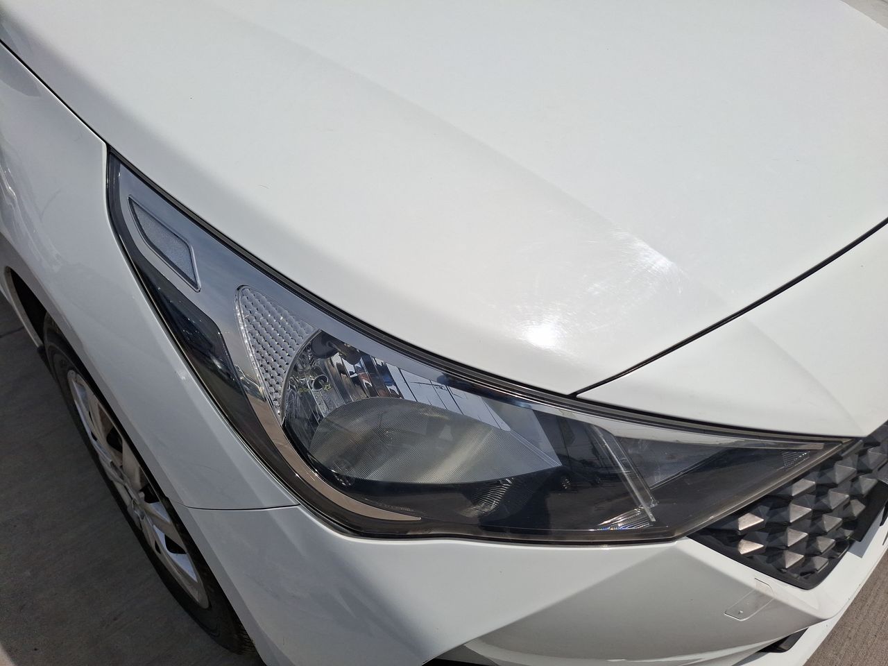 HYUNDAI - 18
